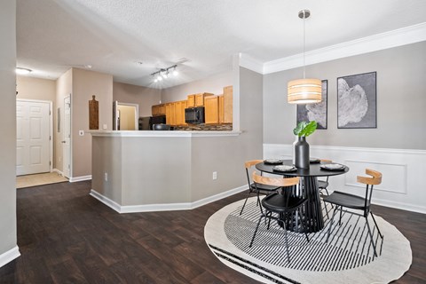 Dining room at Sugarloaf Crossings Apartments in Lawrenceville, GA 30046